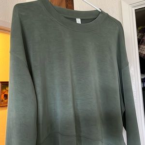 Lululemon green long sleeve